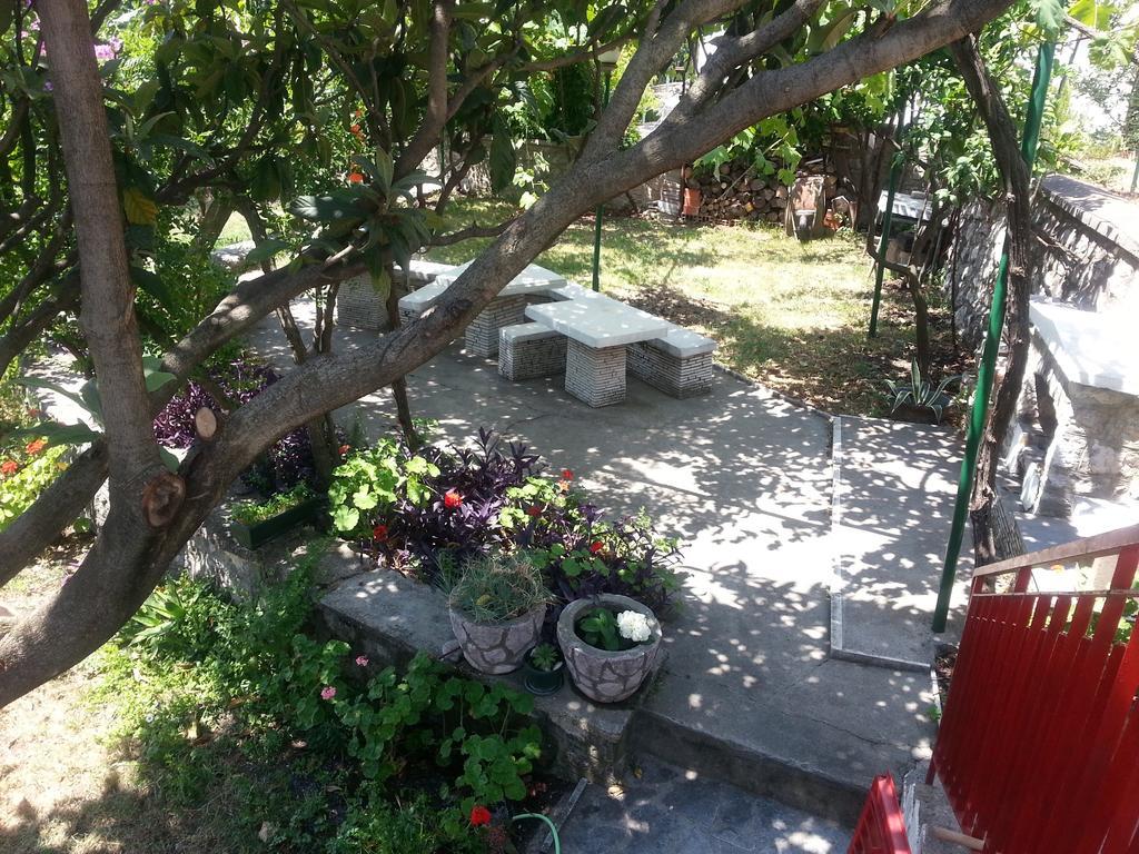 Stone House In Buljarica Villa Petrovac Rum bild